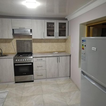 Lyucie Guest House イジェヴァン エクステリア 写真