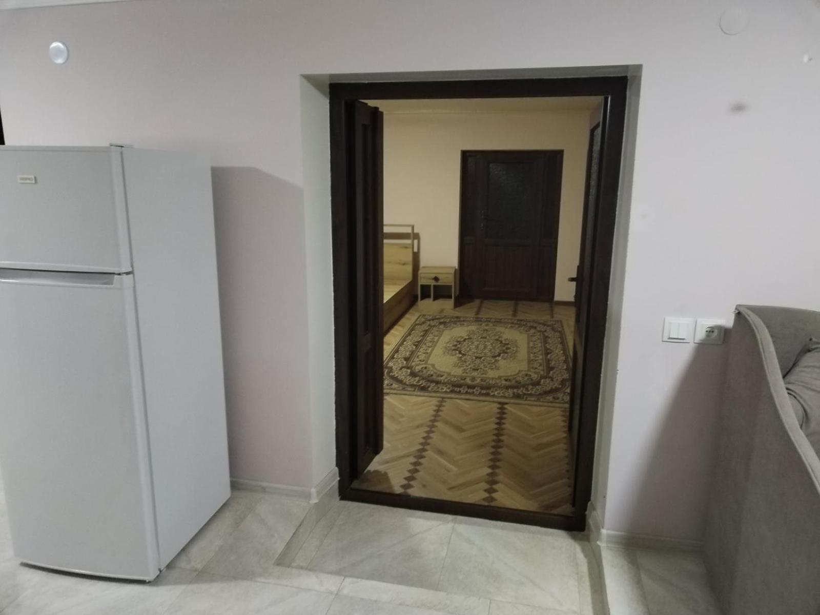 Lyucie Guest House イジェヴァン エクステリア 写真