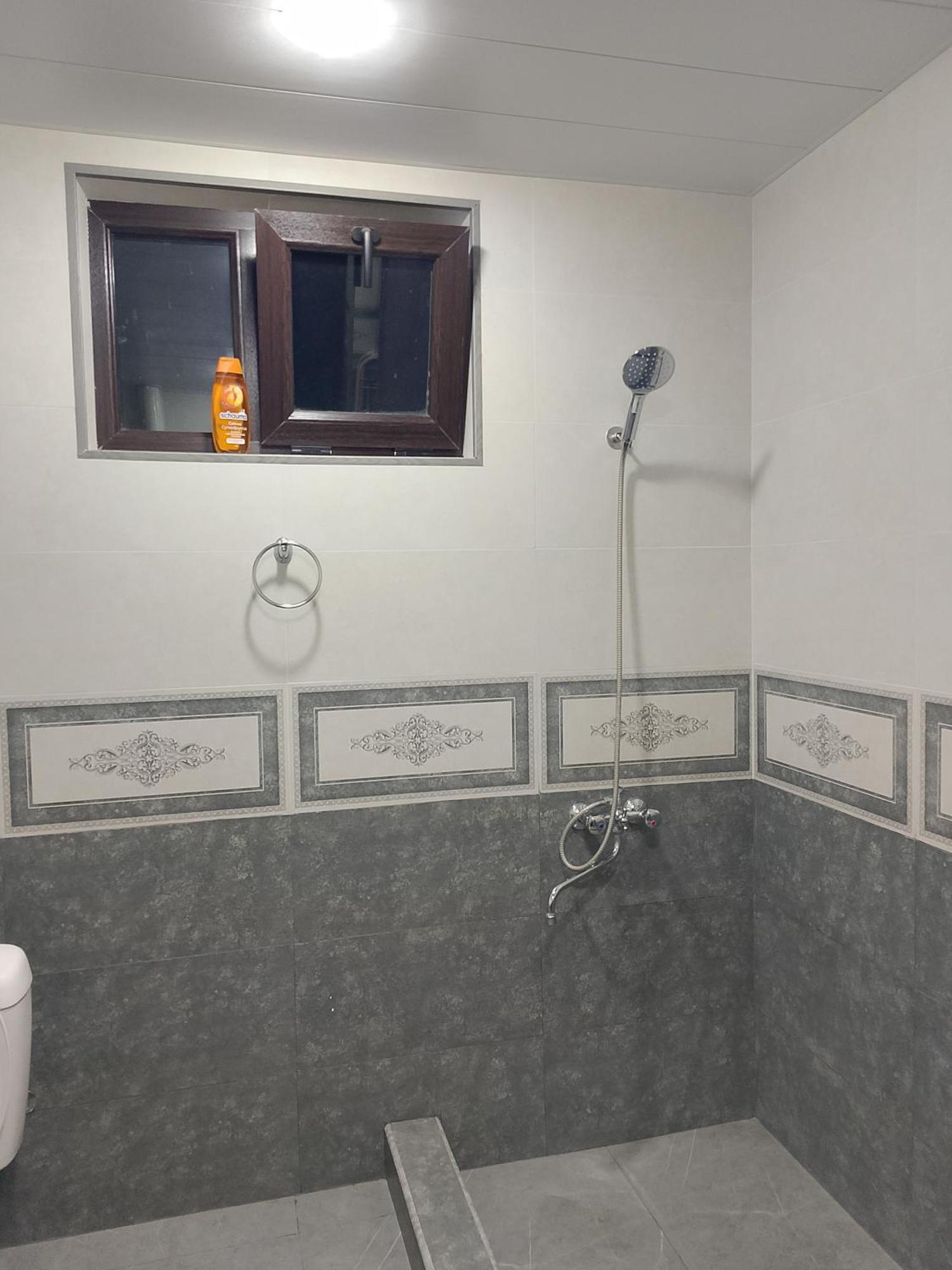 Lyucie Guest House イジェヴァン エクステリア 写真