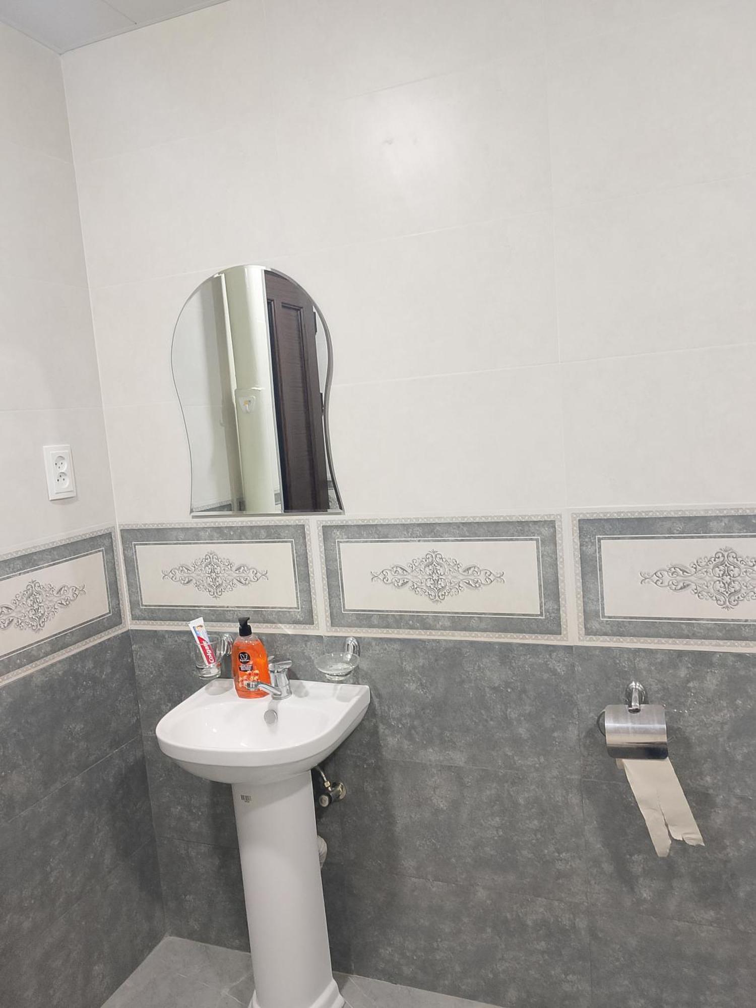 Lyucie Guest House イジェヴァン エクステリア 写真